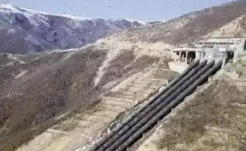 想体验最真实的篮球竞技？快来试试《NBA巅峰对决》吧！