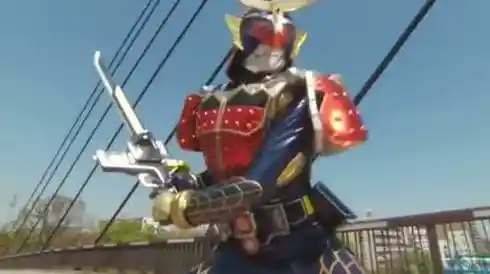 《假面骑士铠武》想要体验最炫酷的变身特效，你还在等什么？