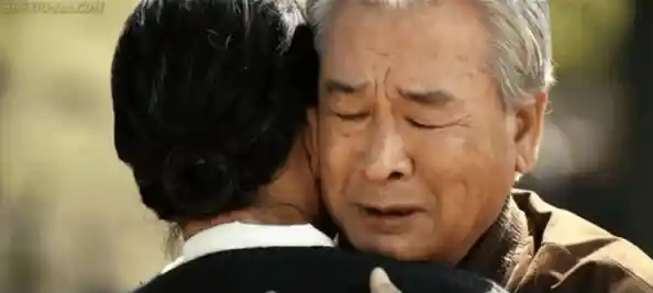 百度APP保存的视频文件默认存放在哪个文件夹？