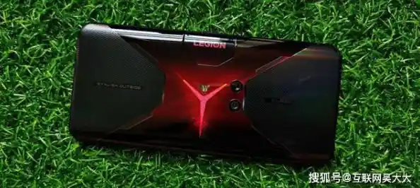 征服游戏世界，联想拯救者手机带来极致性能，让你成为战场主宰！